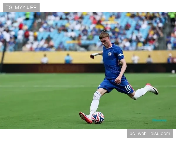 即时快讯：帕尔默接詹姆斯纵深直塞，单刀破门助切尔西取得领先